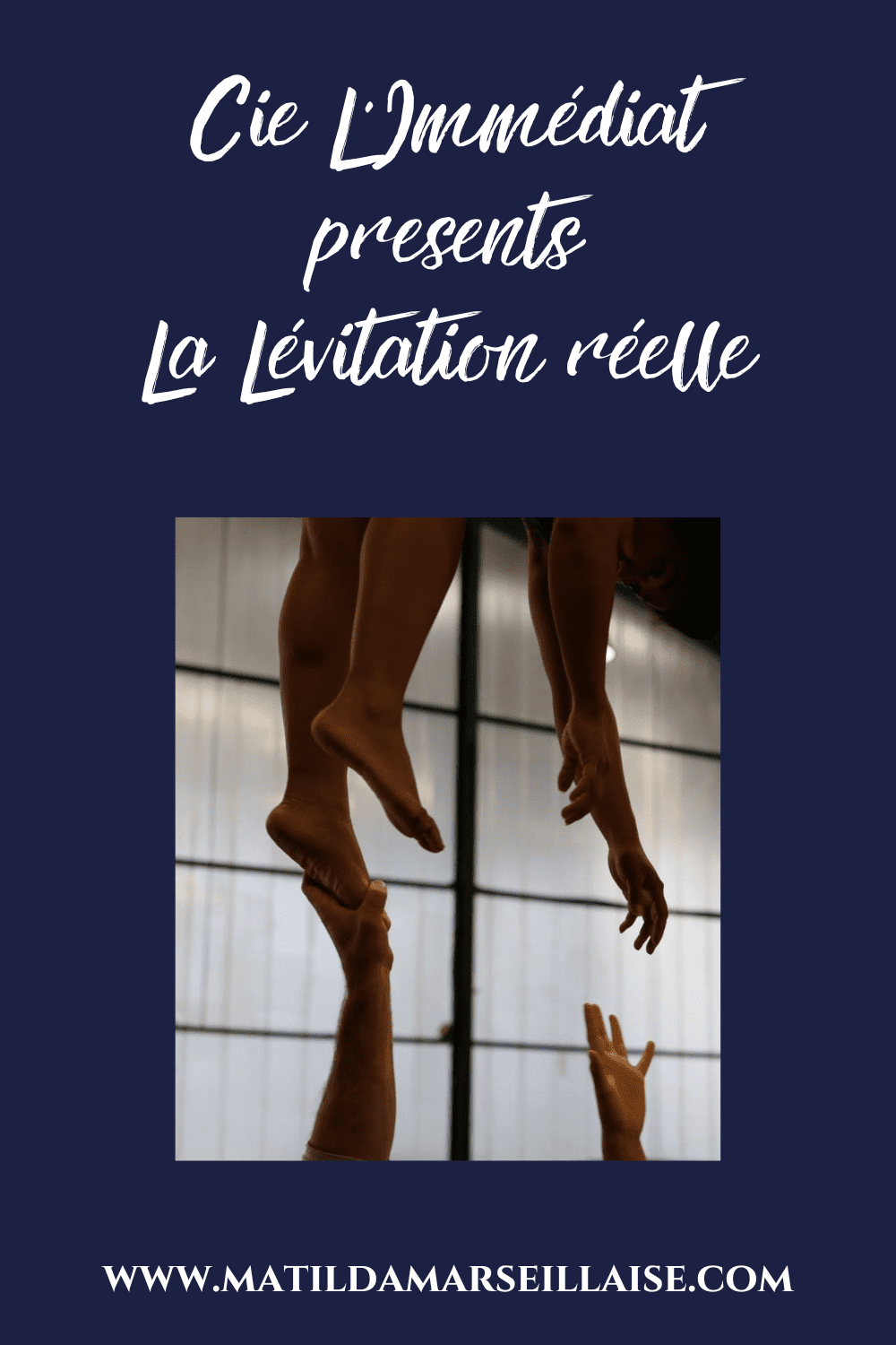 Cie L'immédiat presents their roving performance La Lévitation Réelle at WOMADelaide